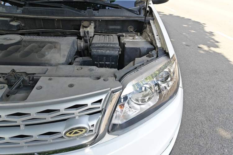 Used Chery Tiggo 5 2014 2.0L Manual - Family Deluxe Edition Engine Bay Left
