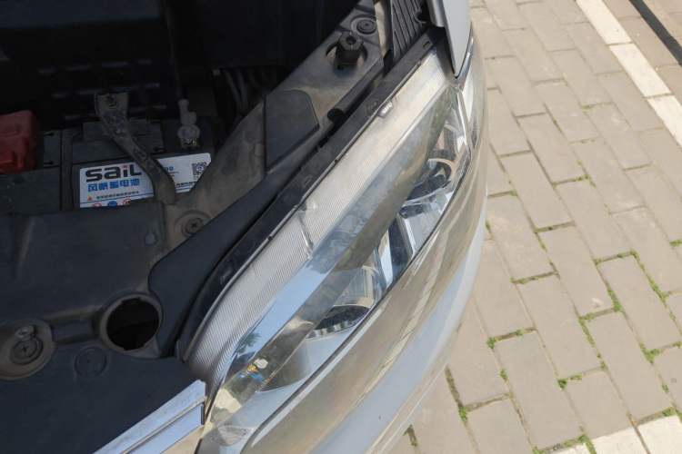 Used Chery Tiggo 5 2014 2.0L CVT Family Deluxe Edition Engine Bay Left