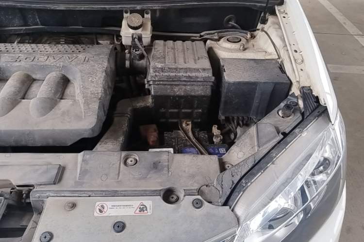Used Chery Tiggo 5 2014 2.0L CVT Family Deluxe Edition Engine Bay Left
