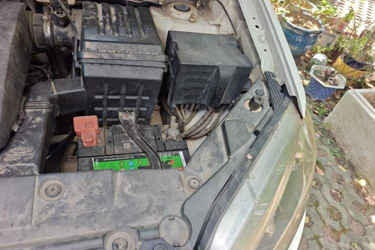 Used Chery Tiggo 5 2014 2.0L Manual - Family Deluxe Edition Engine Bay Left