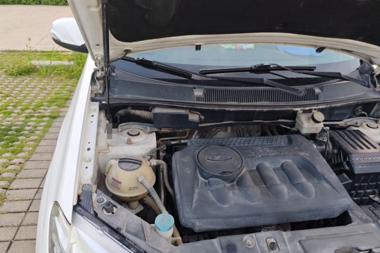 Used Chery Tiggo 5 2014 2.0L CVT Joyful Edition Engine Bay Right