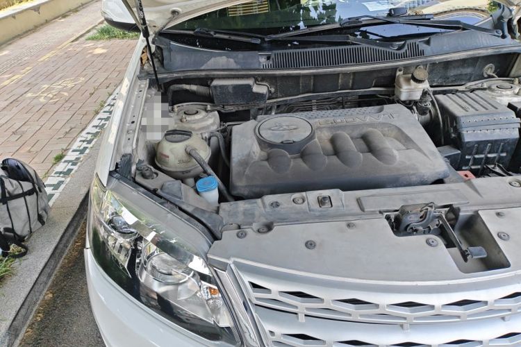 Used Chery Tiggo 5 2014 2.0L Manual - Family Deluxe Edition Engine Bay Right