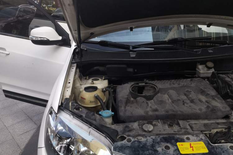 Used Chery Tiggo 5 2014 2.0L CVT Zhiyun Edition Engine Bay Right