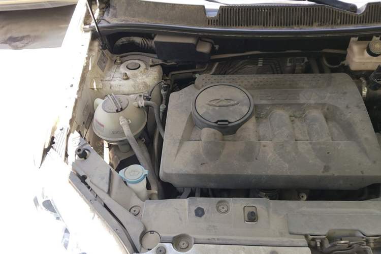 Used Chery Tiggo 5 2014 2.0L Manual - Family Deluxe Edition Engine Bay Right