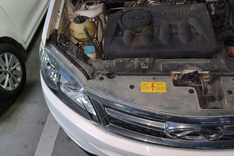 Used Chery Tiggo 5 2014 2.0L CVT Joyful Edition Engine Bay Right