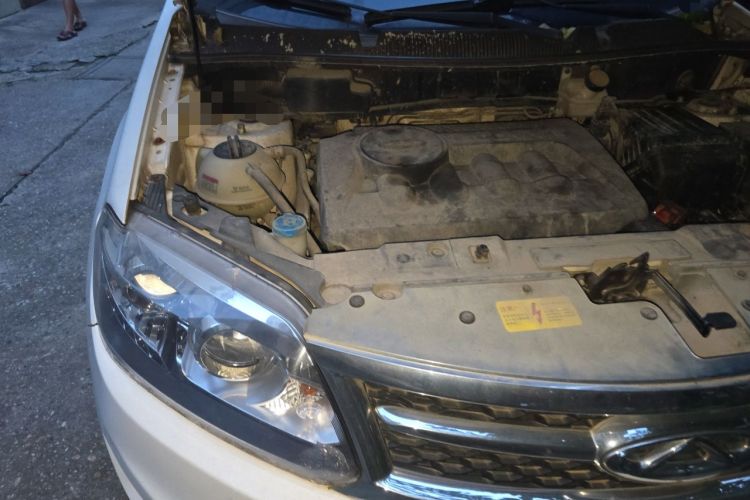 Used Chery Tiggo 5 2014 2.0L CVT Family Deluxe Edition Engine Bay Right