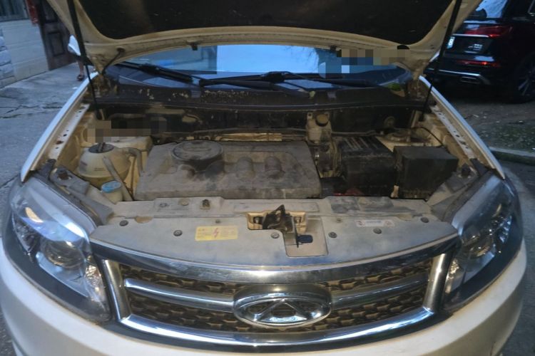 Used Chery Tiggo 5 2014 2.0L CVT Family Deluxe Edition Engine Bay