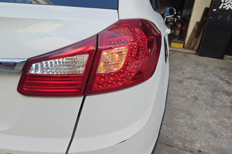 Used Chery Tiggo 5 2014 2.0L CVT Family Deluxe Edition Exterior 6
