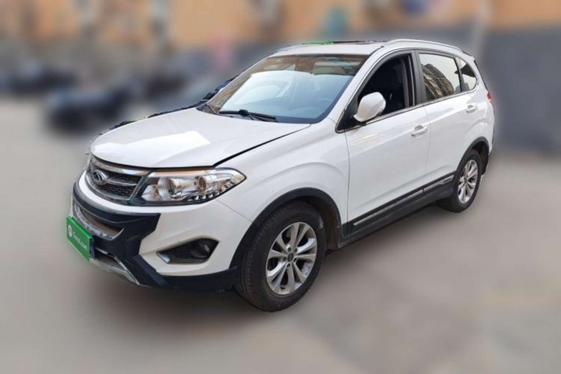 Used Chery Tiggo 5 2014 2.0L CVT Family Deluxe Edition Front Left 45 Deg