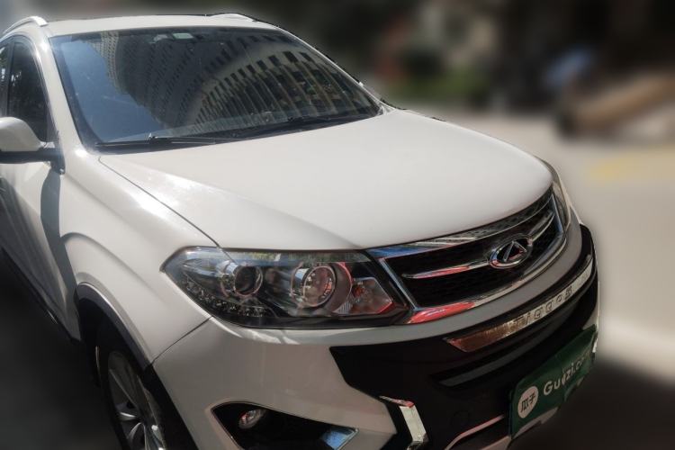 Used Chery Tiggo 5 2014 2.0L CVT Family Deluxe Edition Front Right 45 Deg
