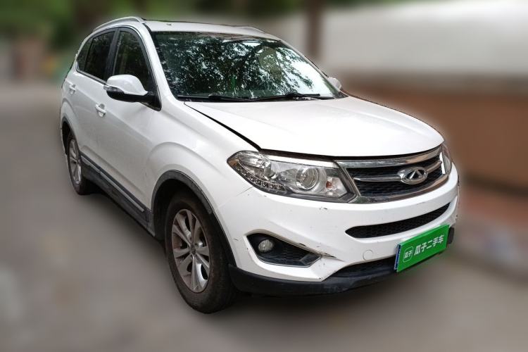 Used Chery Tiggo 5 2014 2.0L CVT Family Deluxe Edition Front Right 45 Deg