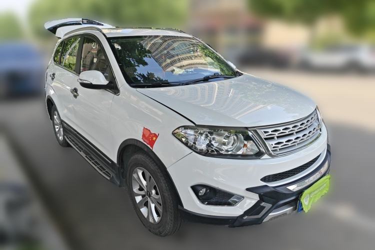 Used Chery Tiggo 5 2014 2.0L Manual - Family Deluxe Edition Front Right 45 Deg