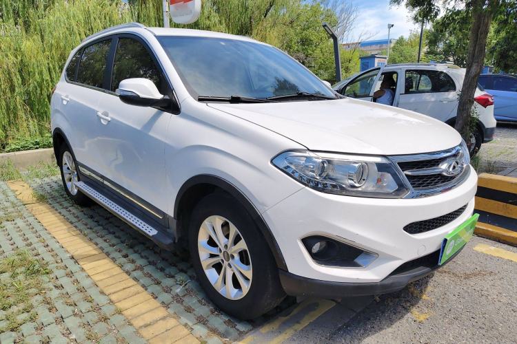 Used Chery Tiggo 5 2014 2.0L CVT Family Deluxe Edition Front Right 45 Deg