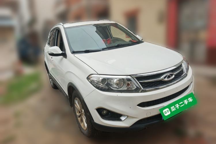 Used Chery Tiggo 5 2014 2.0L CVT Family Deluxe Edition Front Right 45 Deg