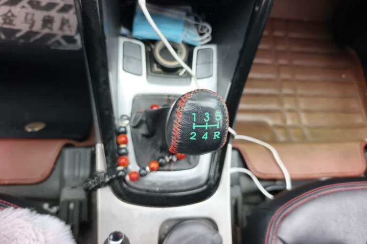 Used Chery Tiggo 5 2014 2.0L Manual - Family Deluxe Edition Gear Lever