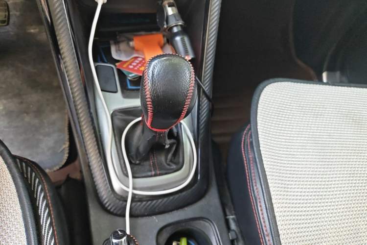Used Chery Tiggo 5 2014 2.0L Manual - Family Deluxe Edition Gear Lever