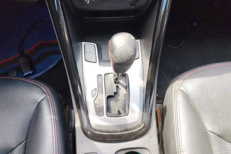 Used Chery Tiggo 5 2014 2.0L CVT Family Deluxe Edition Gear Lever