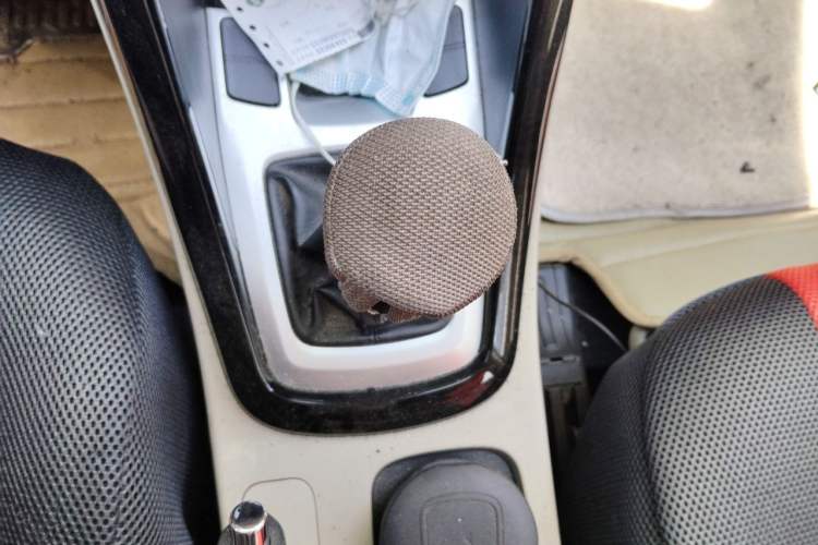 Used Chery Tiggo 5 2014 2.0L Manual - Family Deluxe Edition Gear Lever