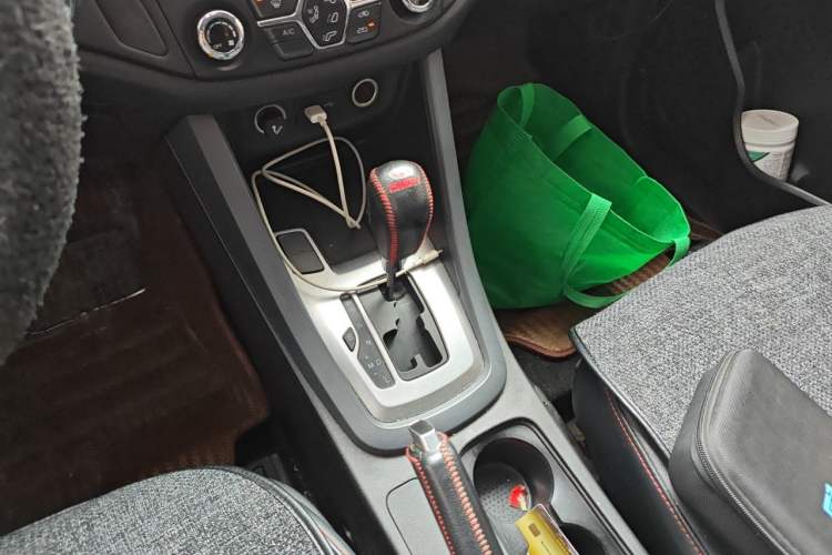 Used Chery Tiggo 5 2014 2.0L CVT Joyful Edition Gear Lever