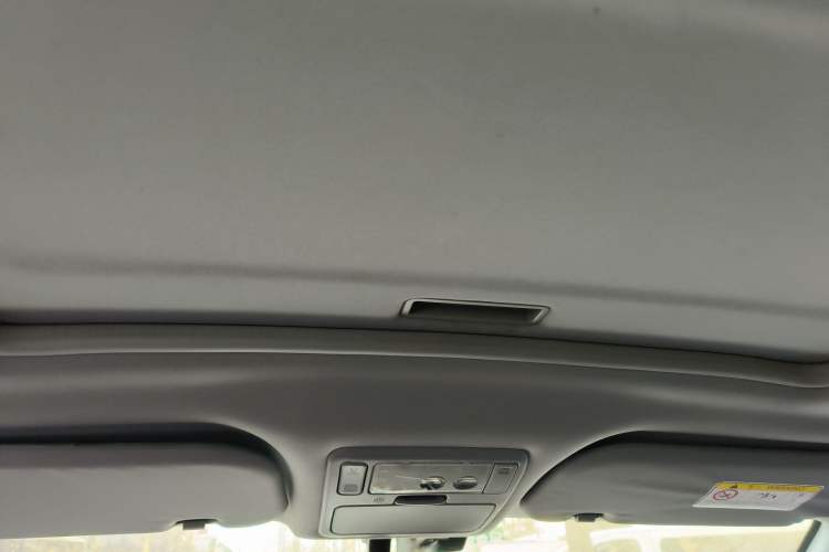 Used Chery Tiggo 5 2014 2.0L CVT Family Deluxe Edition Headliner