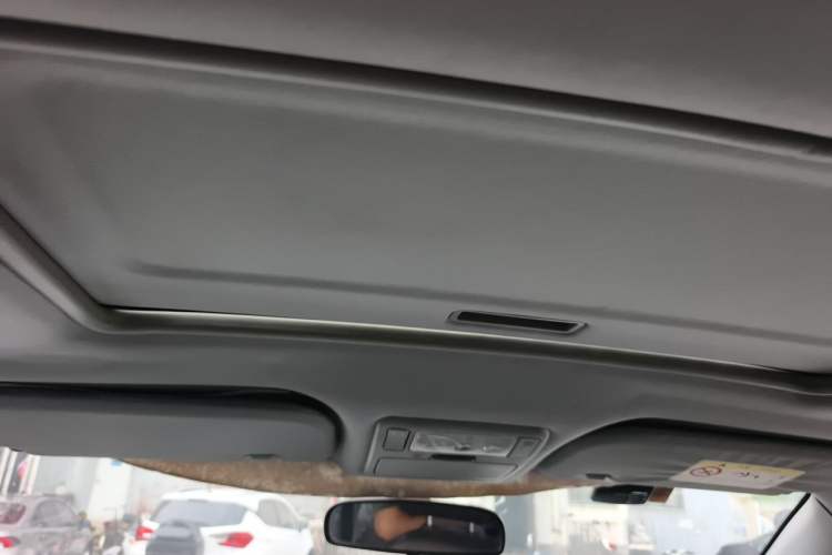 Used Chery Tiggo 5 2014 2.0L Manual - Family Deluxe Edition Headliner