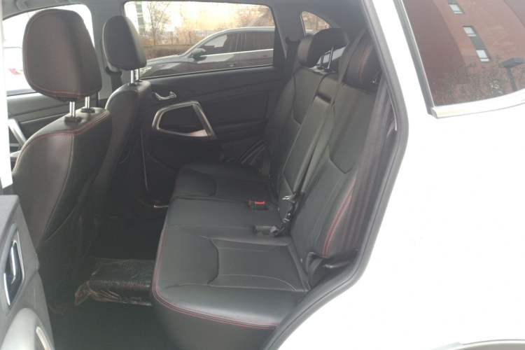 Used Chery Tiggo 5 2014 2.0L CVT Family Deluxe Edition Interior 1