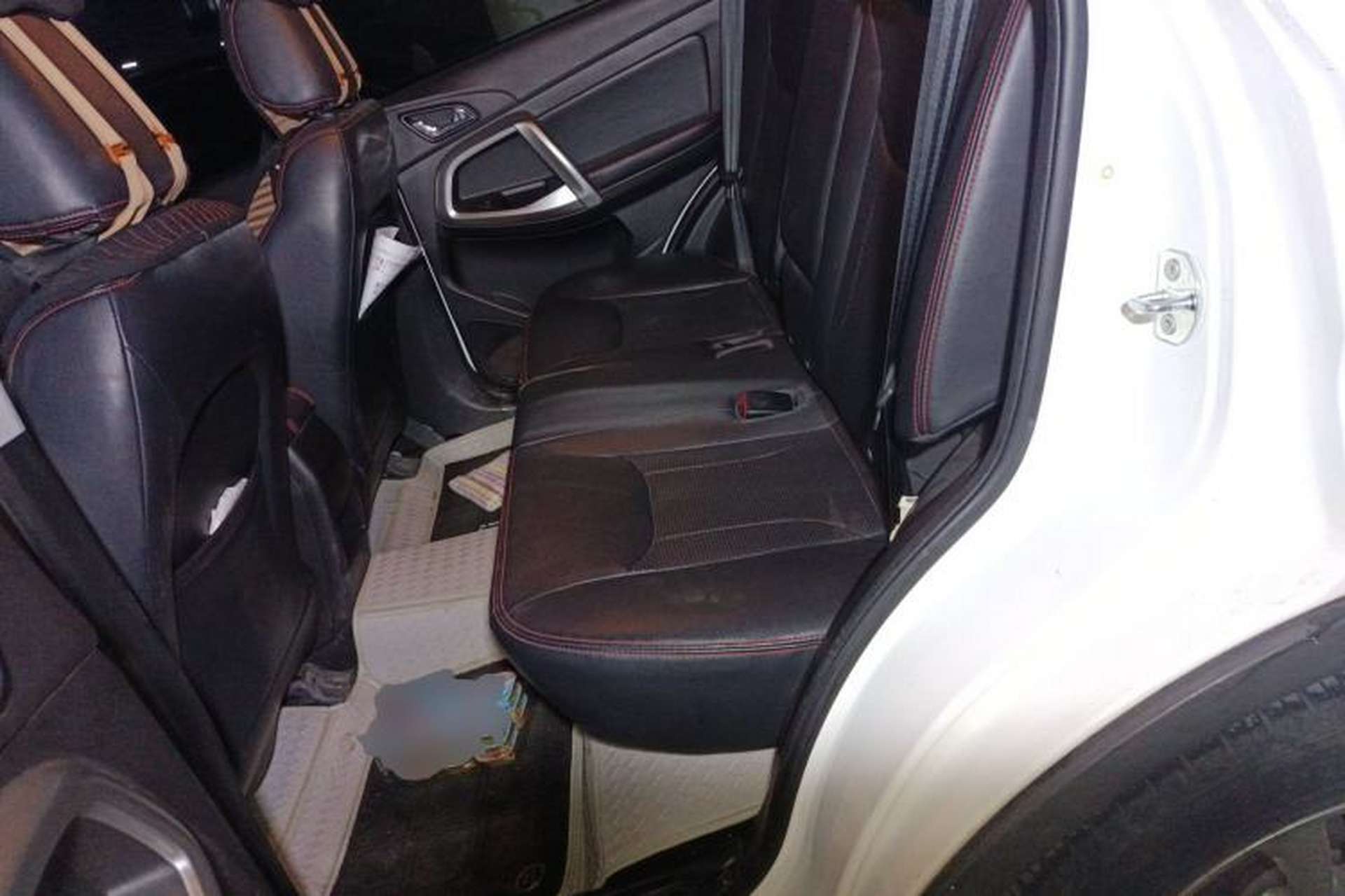 Used Chery Tiggo 5 2014 2.0L CVT Family Deluxe Edition Left Rear Seat