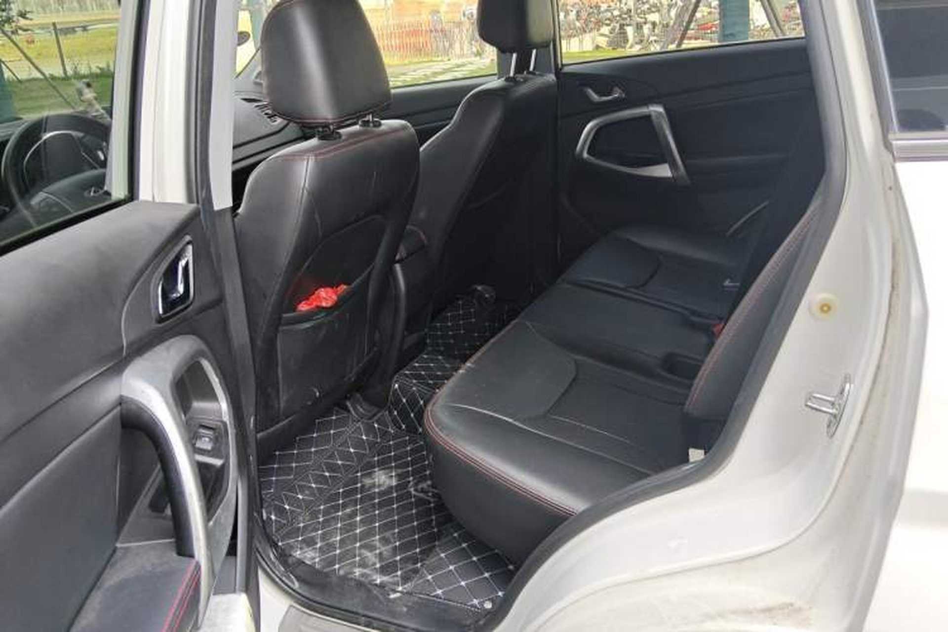 Used Chery Tiggo 5 2014 2.0L CVT Family Deluxe Edition Left Rear Seat