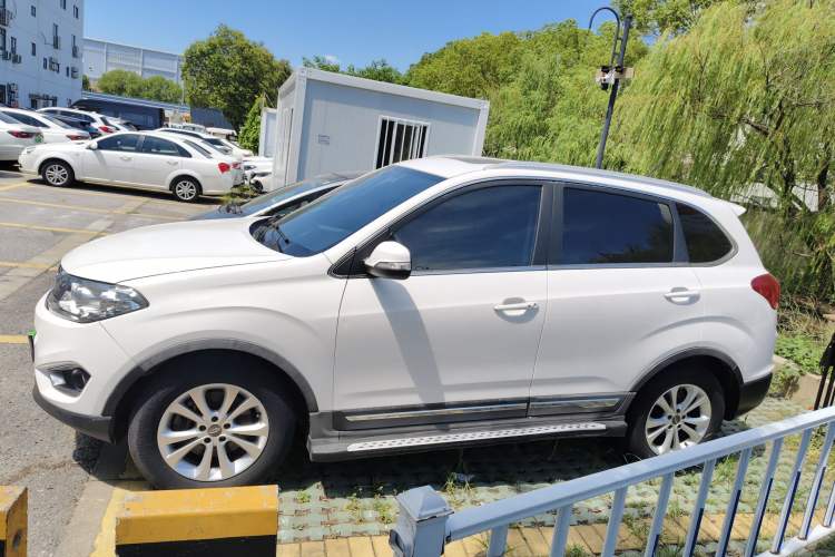 Used Chery Tiggo 5 2014 2.0L CVT Family Deluxe Edition Left Side
