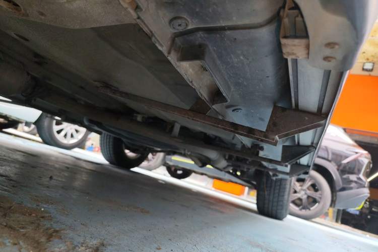 Used Chery Tiggo 5 2014 2.0L Manual Jia Yue Edition Left Side Sill