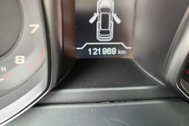 Used Chery Tiggo 5 2014 2.0L Manual - Family Deluxe Edition Odometer Close Up