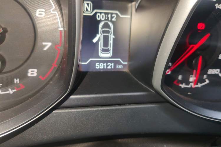 Used Chery Tiggo 5 2014 2.0L CVT Joyful Edition Odometer Close Up