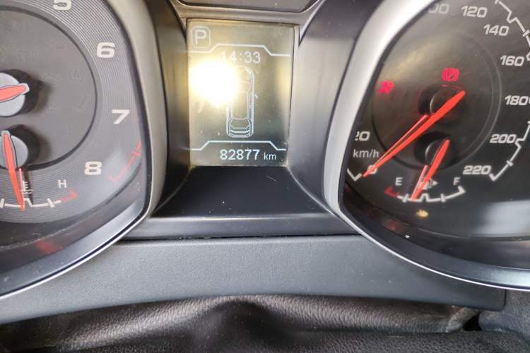 Used Chery Tiggo 5 2014 2.0L CVT Joyful Edition Odometer Close Up