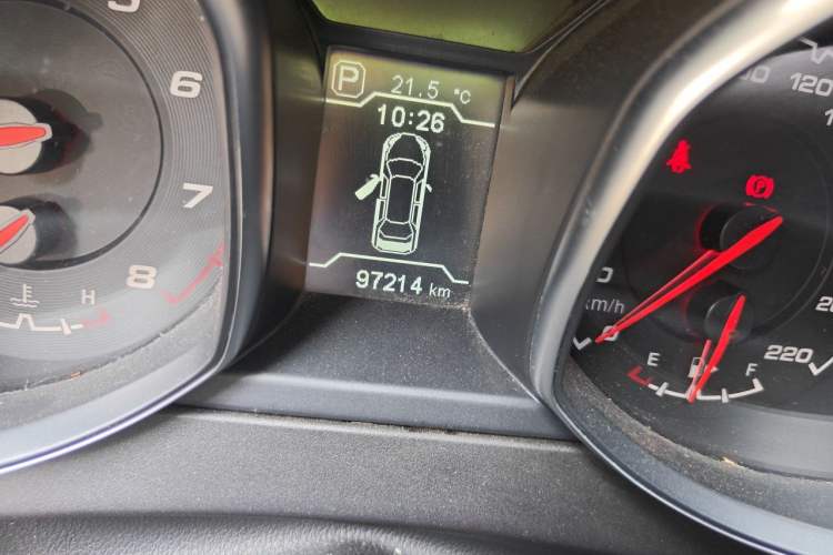 Used Chery Tiggo 5 2014 2.0L CVT Family Deluxe Edition Odometer Close Up