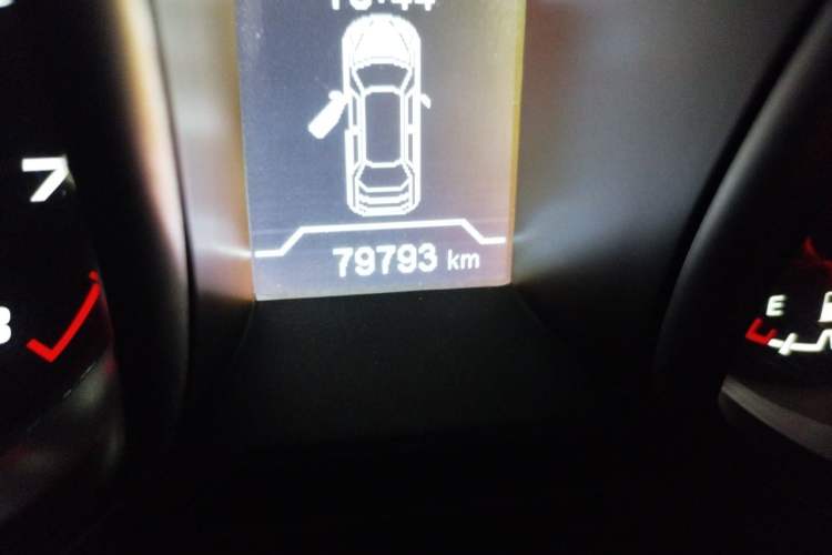 Used Chery Tiggo 5 2014 2.0L CVT Family Deluxe Edition Odometer Close Up