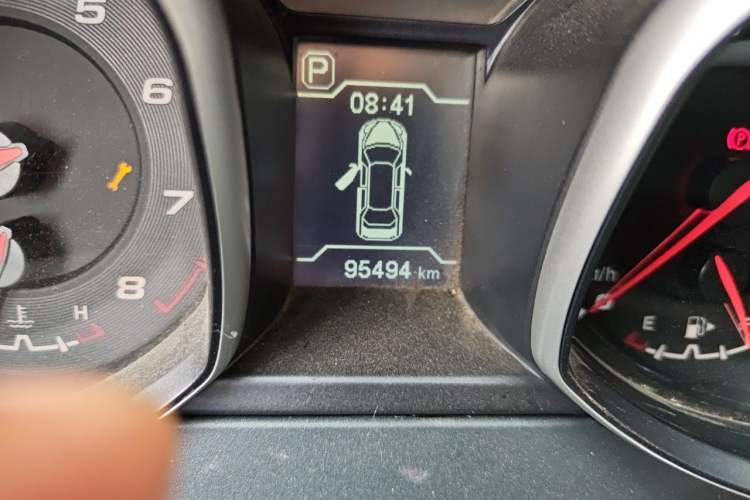 Used Chery Tiggo 5 2014 2.0L CVT Joyful Edition Odometer Close Up