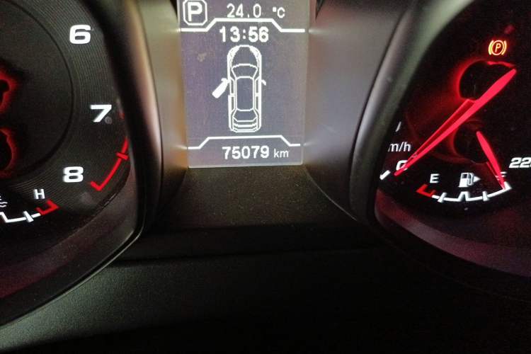 Used Chery Tiggo 5 2014 2.0L CVT Zhiyun Edition Odometer Close Up