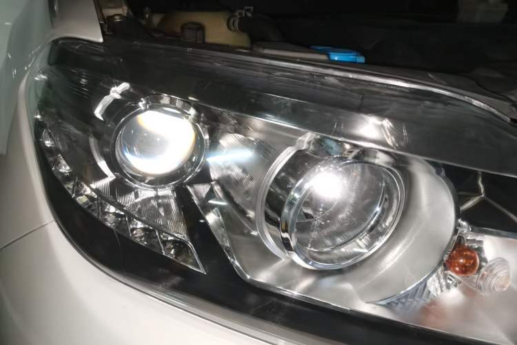 Used Chery Tiggo 5 2014 2.0L CVT Zhiyun Edition Right Front Headlight