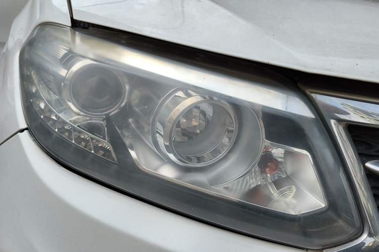 Used Chery Tiggo 5 2014 2.0L CVT Joyful Edition Right Front Headlight