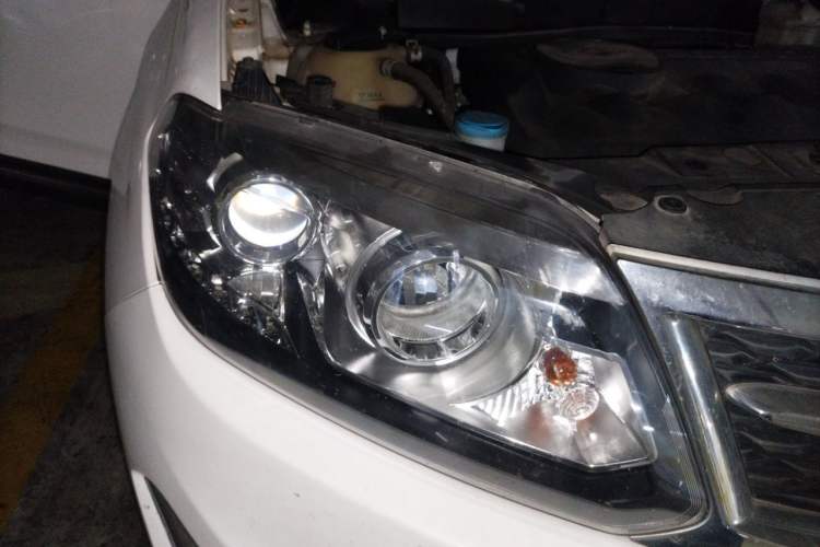 Used Chery Tiggo 5 2014 2.0L CVT Family Deluxe Edition Right Front Headlight