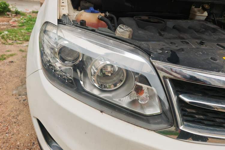Used Chery Tiggo 5 2014 2.0L CVT Family Deluxe Edition Right Front Headlight