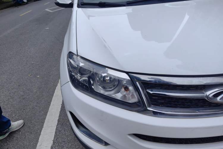 Used Chery Tiggo 5 2014 2.0L Manual - Family Deluxe Edition Right Front Headlight