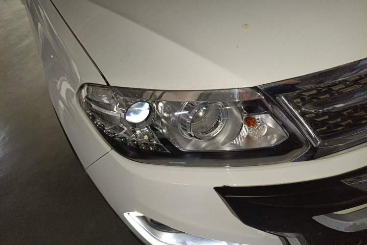 Used Chery Tiggo 5 2014 2.0L CVT Zhiyun Edition Right Front Headlight