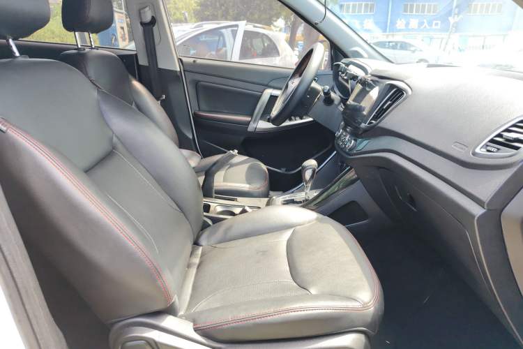 Used Chery Tiggo 5 2014 2.0L CVT Family Deluxe Edition Right Front Seat