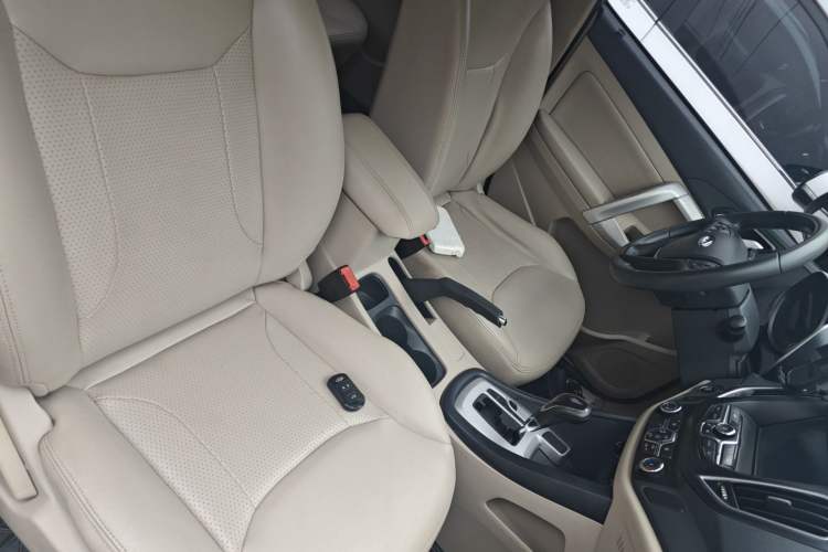 Used Chery Tiggo 5 2014 2.0L CVT Joyful Edition Right Front Seat