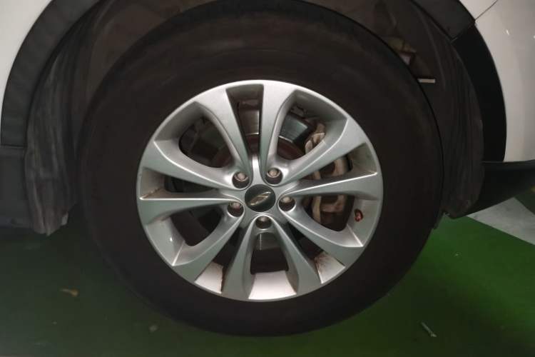 Used Chery Tiggo 5 2014 2.0L CVT Zhiyun Edition Right Front Wheel Hub