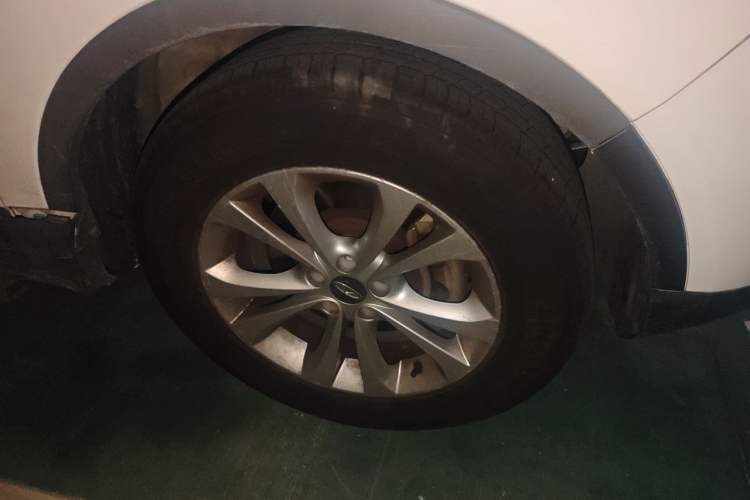 Used Chery Tiggo 5 2014 2.0L CVT Family Deluxe Edition Right Front Wheel Hub
