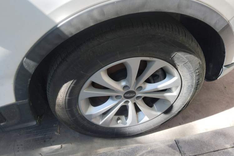Used Chery Tiggo 5 2014 2.0L CVT Family Deluxe Edition Right Front Wheel Hub