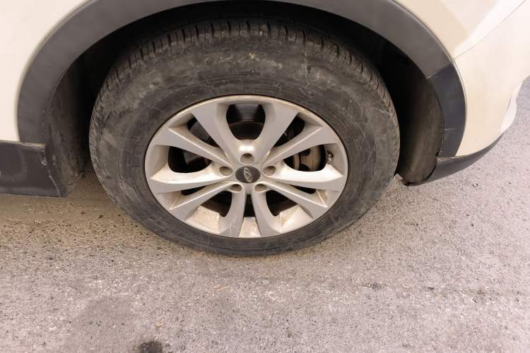 Used Chery Tiggo 5 2014 2.0L CVT Family Deluxe Edition Right Front Wheel Hub