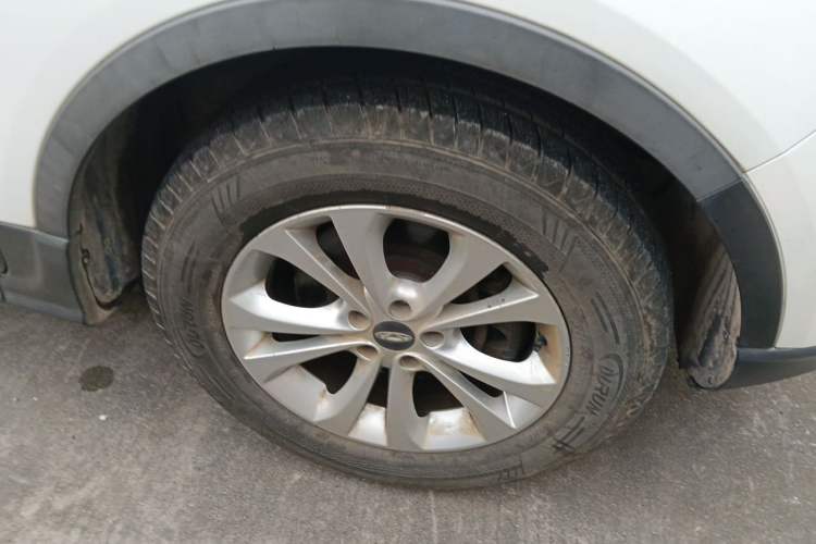 Used Chery Tiggo 5 2014 2.0L CVT Family Deluxe Edition Right Front Wheel Hub